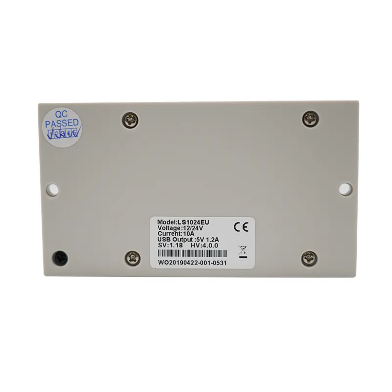 Regulátor nabíjení PWM EPsolar LS1024EU 12V/24 10A s USB