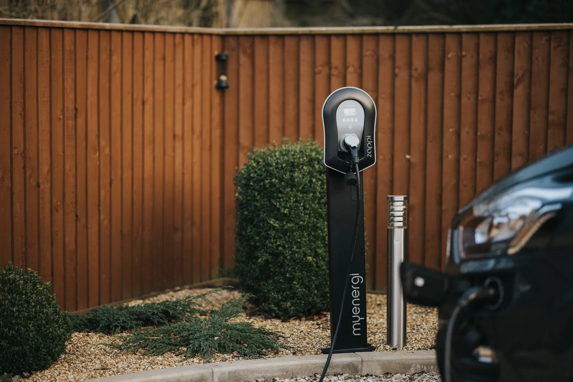 Wallbox Zappi zásuvka 11-22kW bílá (typ 2)