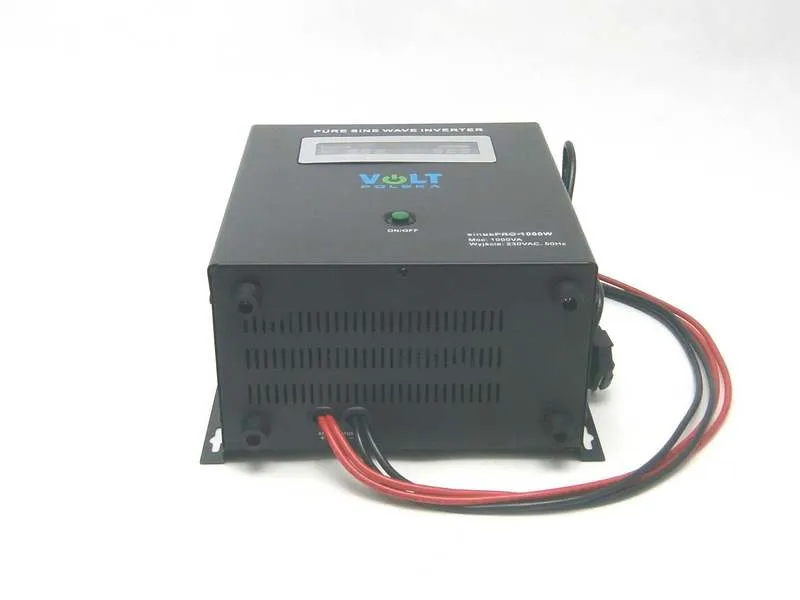 Záložní zdroj ZZ44 12V 230V 700W sinusový závěsný