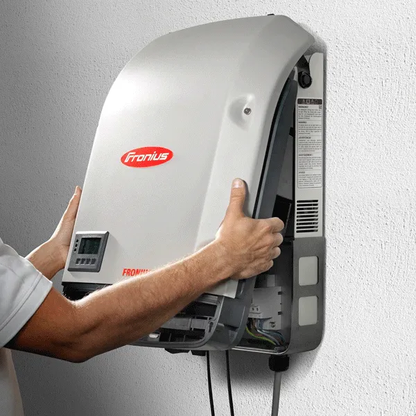 Měnič Fronius Symo 3.0-3-M 3000VA 4,3A